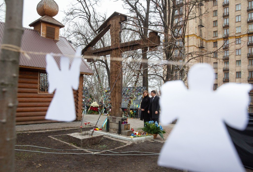 Подружжя Зеленських вшанувало пам’ять Небесної Сотні