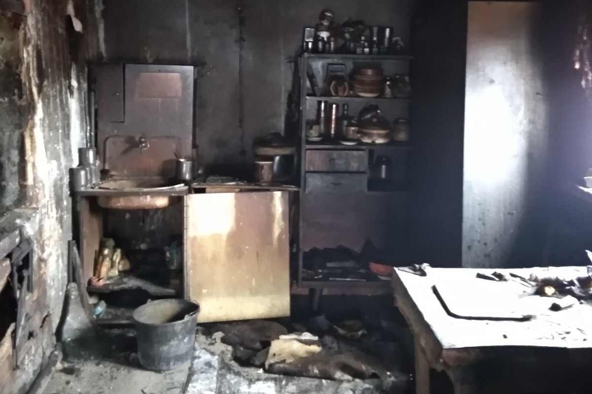 Мужчина сгорел в своём доме (фото)