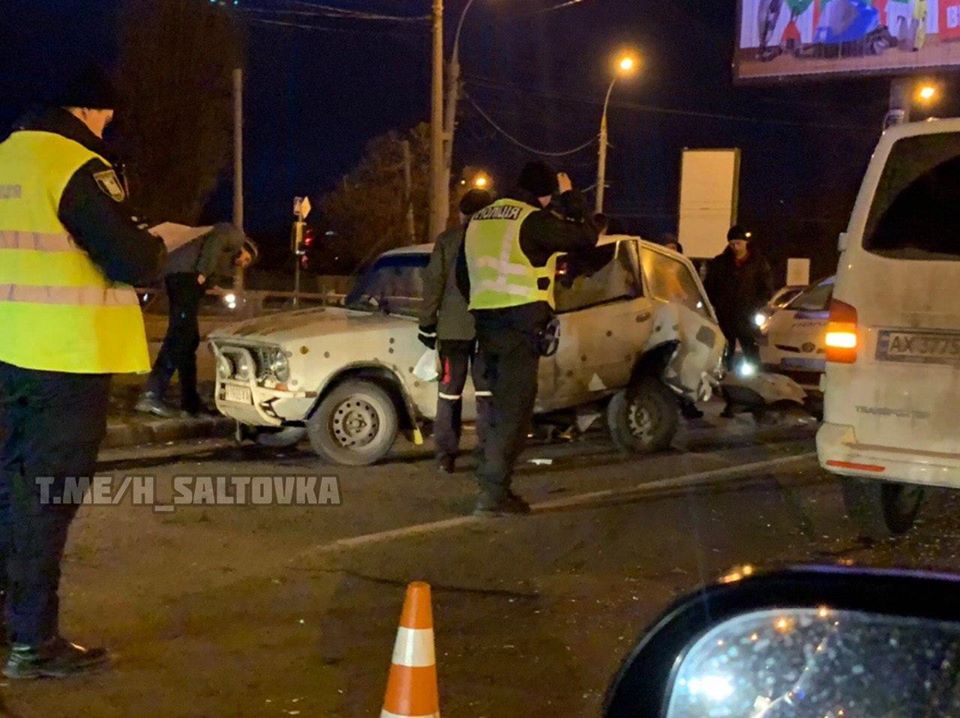 На проспекте Героев Сталинграда автобус попал в ДТП