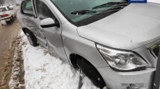 На ул. Библика водитель Ravon R-4 не уступил дорогу Mitsubishi (фото)