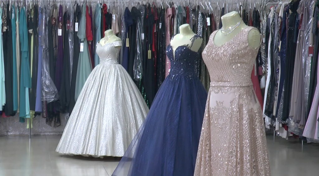 Харківський салон весільної та вечірньої моди демонструє нові колекції (відео)