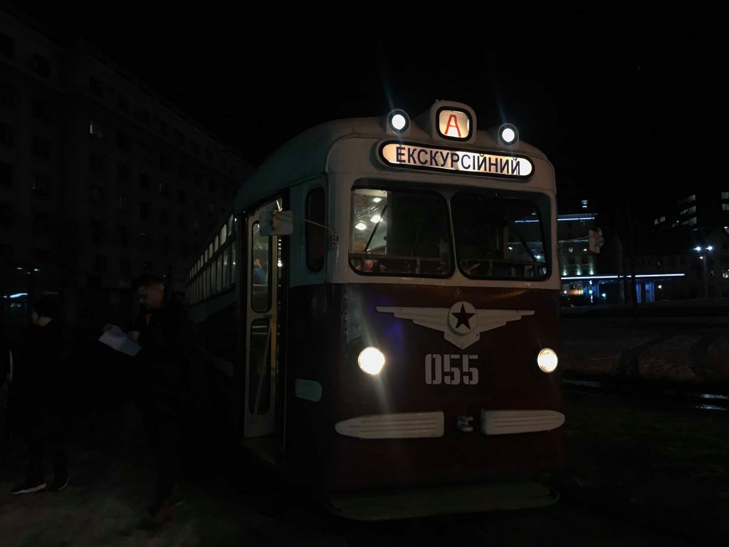 В Харькове ездит романтический ретро-трамвай (фоторепортаж)