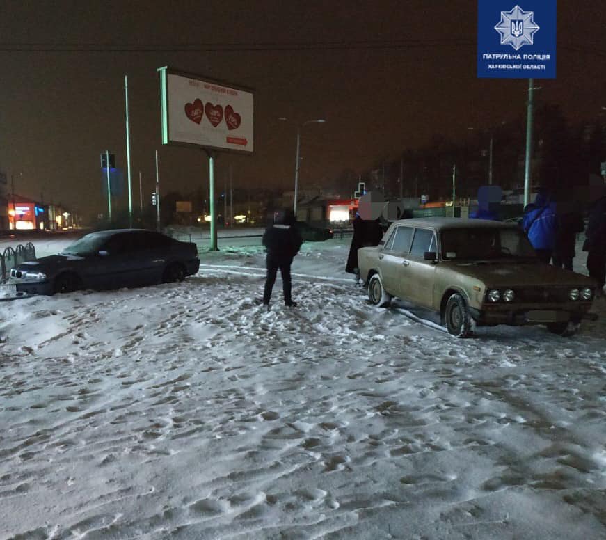 На Московском проспекте в аварию попали водители ВАЗ-21061 и BMW 320 (фото)