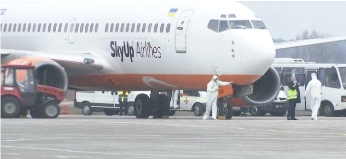 Літак з Уханя прибув до Києва і був перенаправлений в Харків (доповнено)