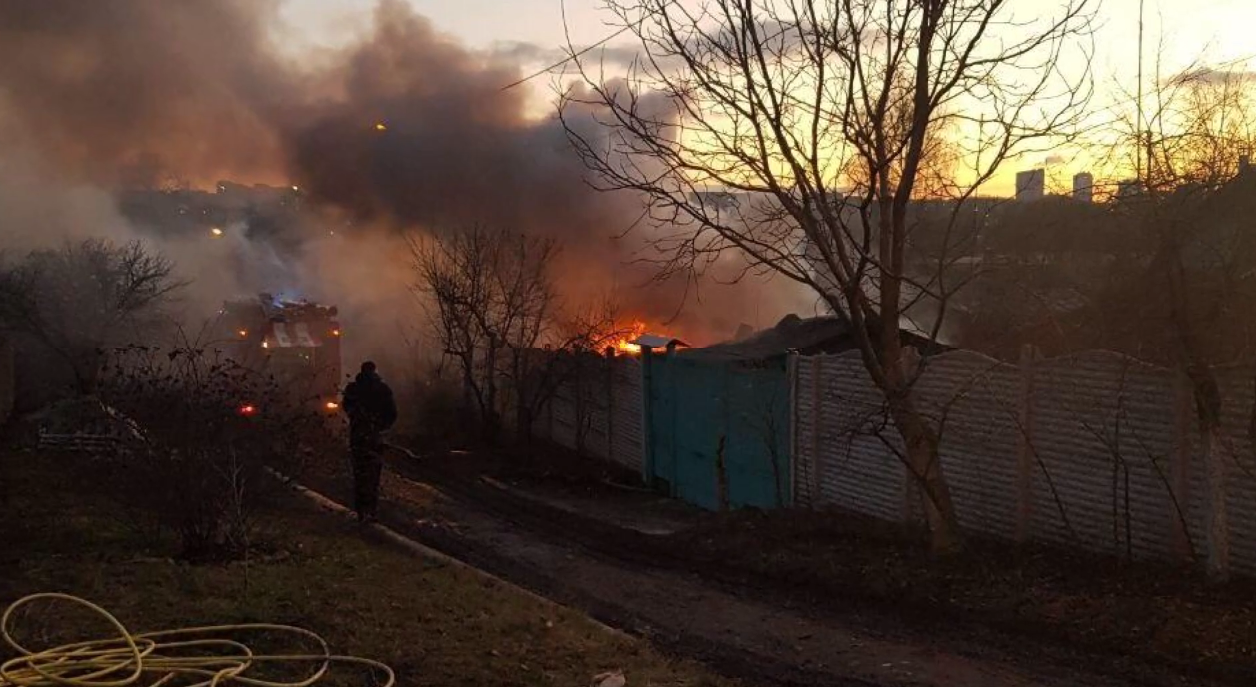 Харківський поліцейський допоміг дівчині з інвалідністю уникнути небезпеки (відео)