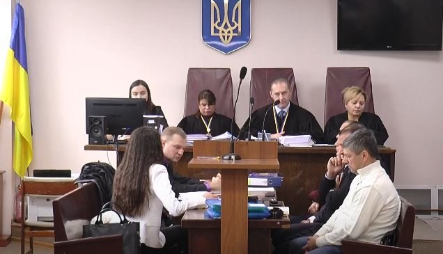 Суд вдванадцяте переніс розгляд справи Добкіна (відео)