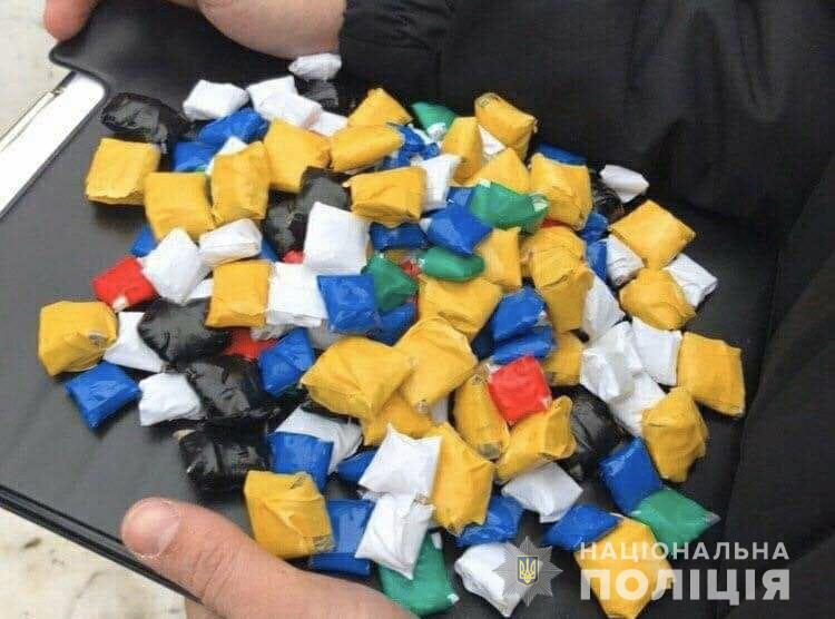 Харків’янка переховувала цілий склад наркотиків