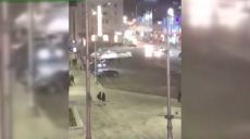 Дрифт у середмісті. У Харкові поведінка водія обурила містян (відео)