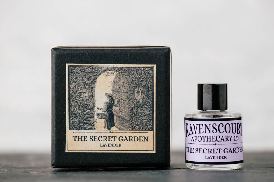 Лондонські парфюмери відтворили улюблені аромати літературних героїв