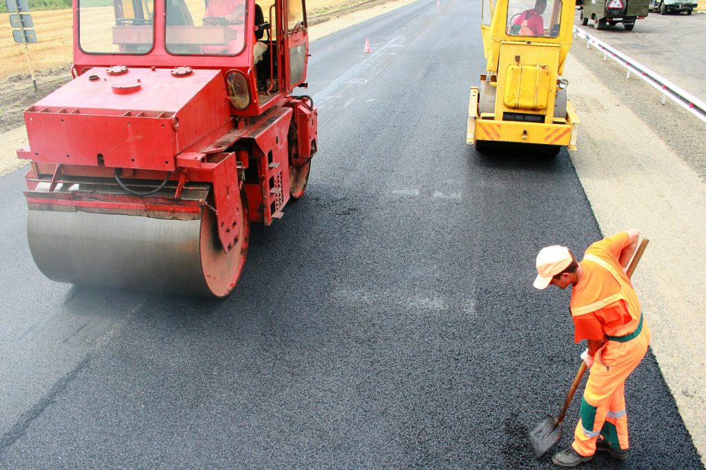 Жители Волчанска просят отремонтировать дороги