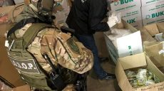 Экспорт масок по заниженной цене. Обыски проведены в трех областях Украины