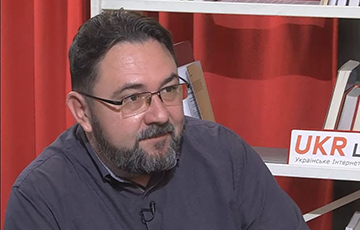 Сбросить атомную бомбу на Москву. Политический советник Зеленского назвал свои слова шуткой