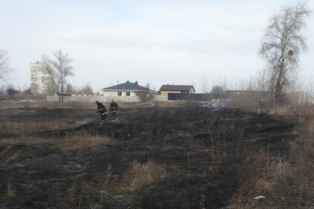Пожары на Харьковщине уничтожили линии электропередач