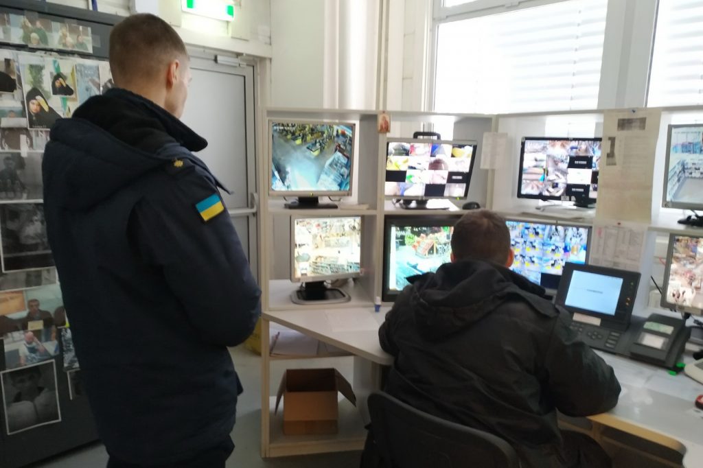 Под Харьковом проверили пожарную безопасность супермаркета