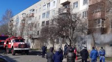На Харьковщине в квартире многоэтажки прогремел взрыв (фото)