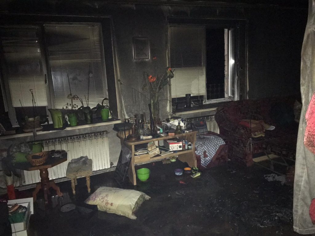 На Харьковщине на пожаре пострадала женщина (фото)