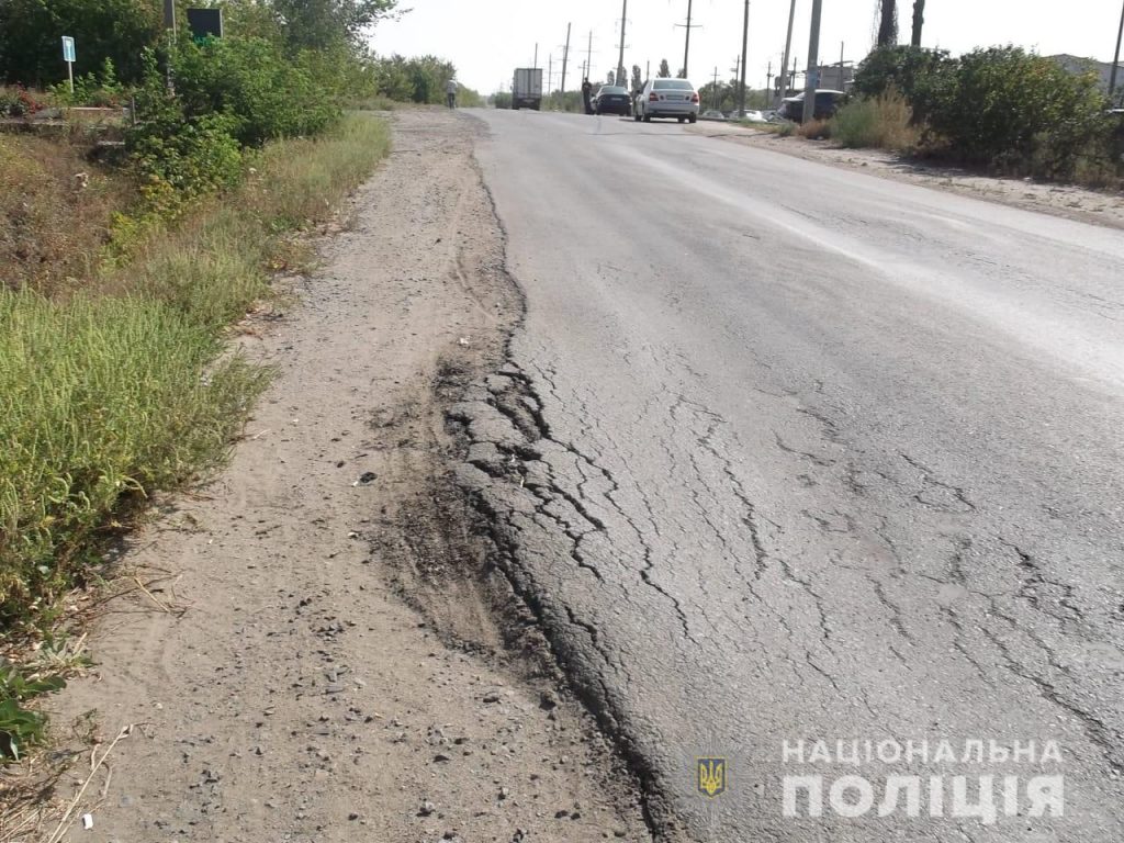 Инженер Службы автомобильных дорог в Харьковской области попался на служебной халатности