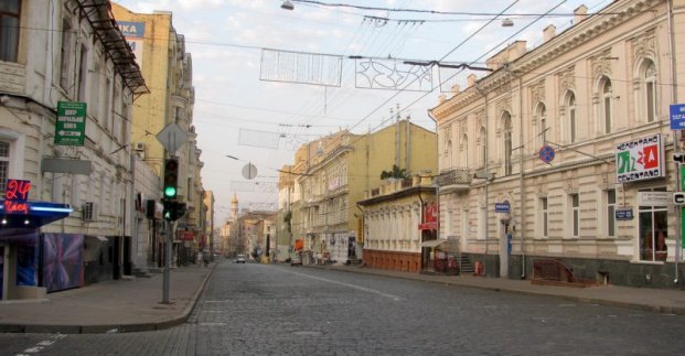 8 Марта: в центре Харькова запрещается движение транспорта