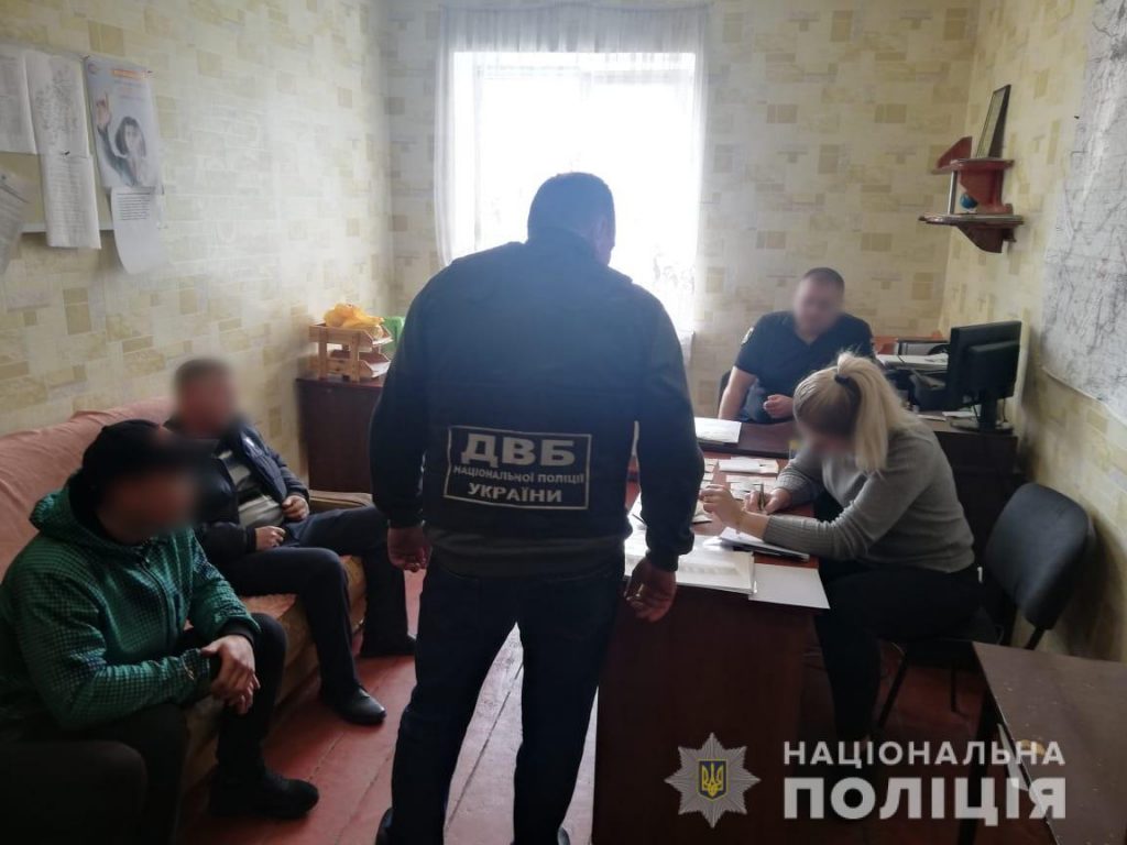 Полицейский на Харьковщине отказался от взятки за сокрытие нарушения ПДД