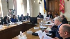 Парламентарии обсуждают в Харькове налоговую и таможенную реформы