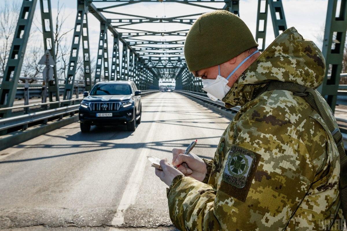 На экстренном заседании СНБО может быть рассмотрен вопрос введения чрезвычайного положения