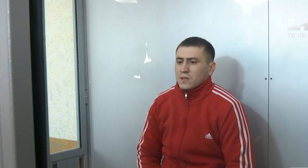 Суд смягчил меру пресечения копу, стрелявшему в гражданскую машину