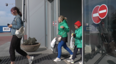 В Харьков эвакуировали туристов, застрявших в Египте (фото, видео)