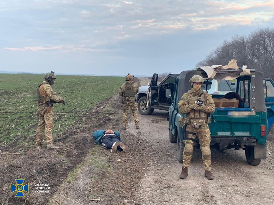 На Харьковщине СБУ заблокировала крупную контрабанду военной техники в Россию (фото, видео)