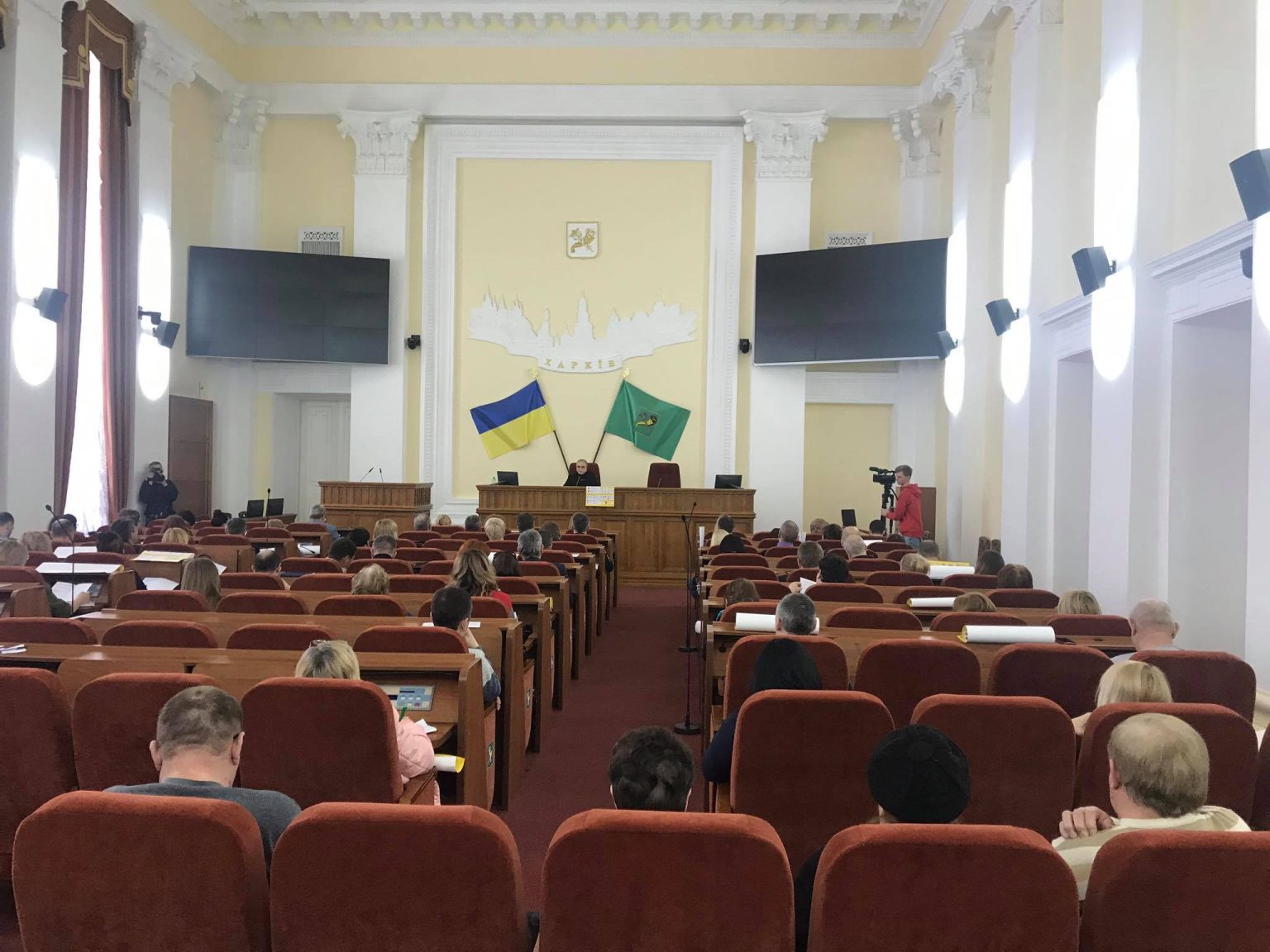 «Заболел — сиди тихо дома»: в горсовете запретили рассказывать о болезнях