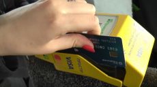 Ноу-хау у харківському автобусі: за проїзд можна розрахуватися банківською карткою (відео)