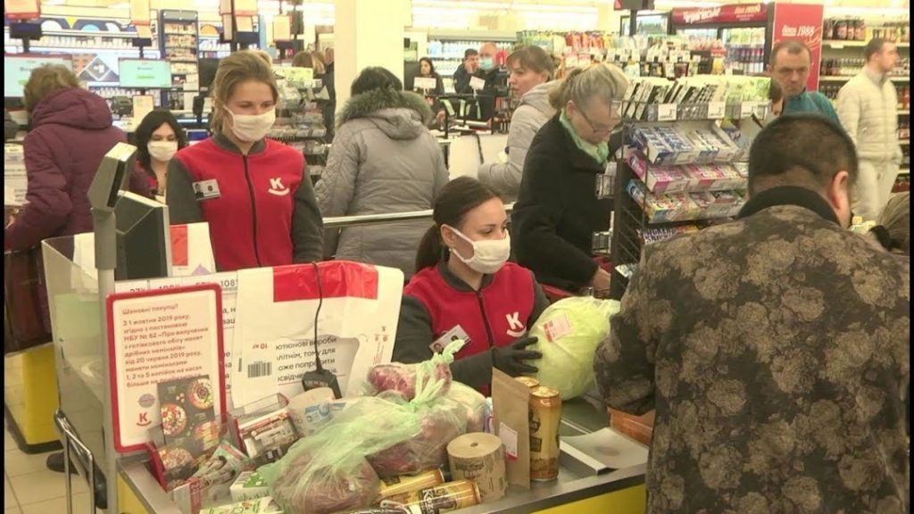 Харьковчан просят сообщать о завышенных ценах в магазинах и аптеках