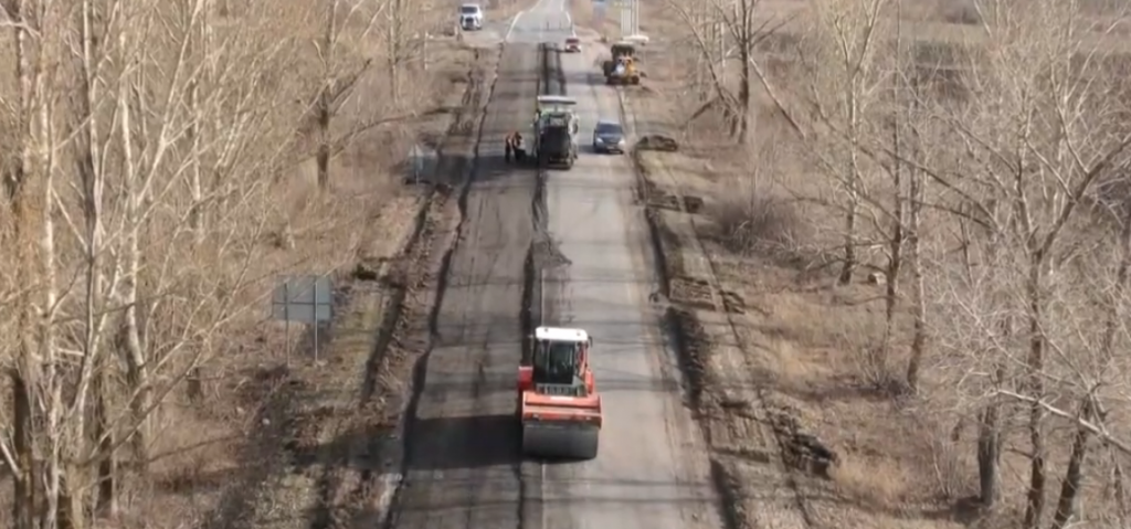 На Харківщині планують відбудувати 70 км дороги Чугуїв-Мілове (відео)