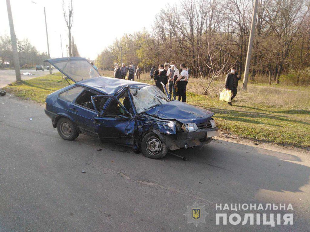 Из-за аварии в Харькове погиб мотоциклист (фото)