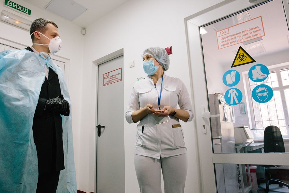 На Харьковщине больных пневмонией тестируют на COVID-19