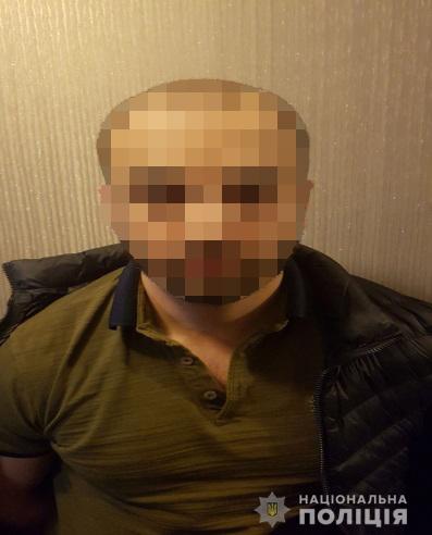 Вьетнамцев-менял в Харькове грабили азербайджанцы и дагестанец (фото)