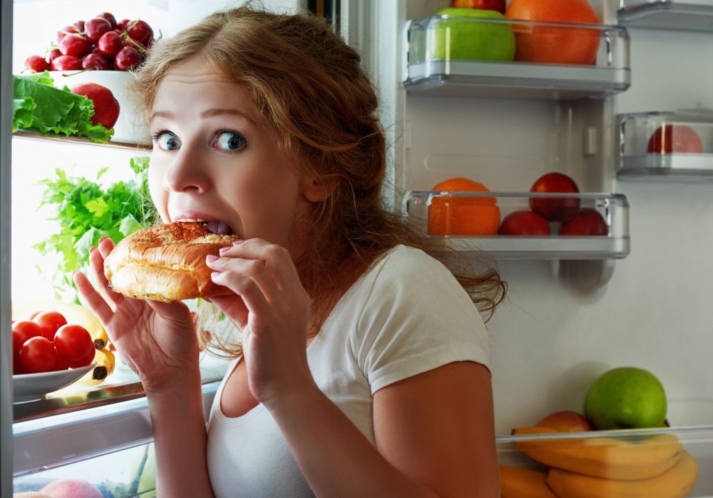 Карантинна дієта: які продукти потрібно виключити з раціону аби не погладшати