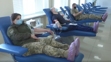 Працівники харківських військкоматів стали донорами крові (відео)