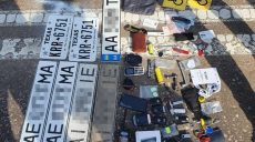 СБУ объявила подозрение подрывнику, который заложил взрывчатку у входа в торговый центр в Харькове