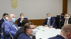 Ермак отметил недопустимость конфликтов между губернаторами и мэрами