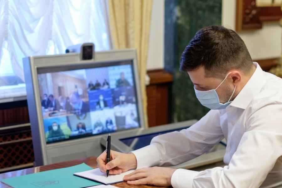 Зеленскому сообщили, что в Украине снижается число заболевших коронавирусом