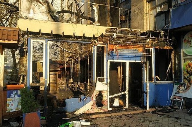 В Харькове сгорела пристройка к кафе «4 Сезона» (фото)