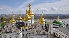 Киево-Печерскую лавру закрыли на карантин