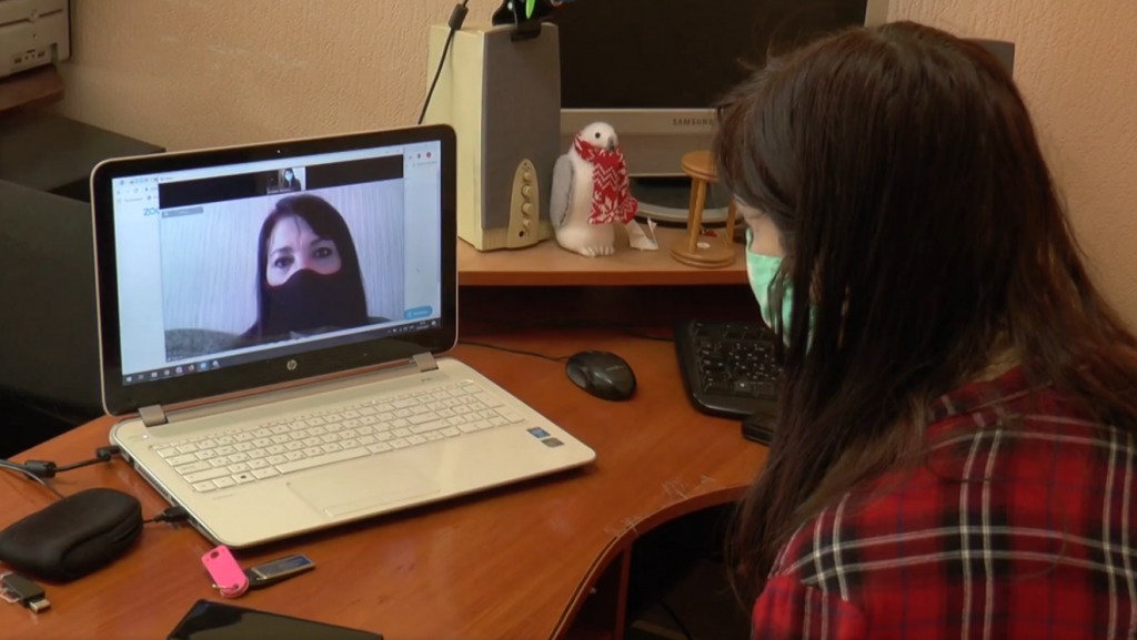 На Харківщині створюють відеоуроки для учнів молодших класів (відео)