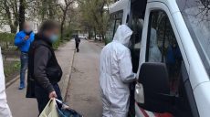 Сбежавшего из больницы мужчину с коронавирусом доставили в медучреждение (фото)
