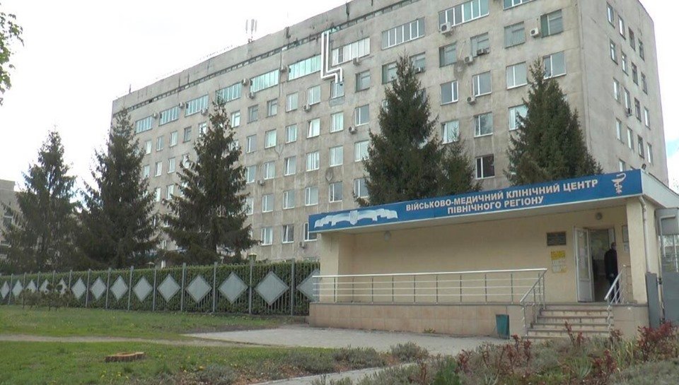 Медиків харківського військового шпиталю повторно перевірять на коронавірус (відео)