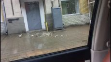 На улице Мироносицкой обвалился фасад одного из домов (фото, видео)