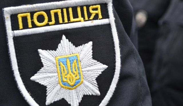Полицейские устанавливают личности неизвестных, которые избили харьковского журналиста