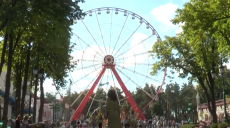 У парку Горького з’явиться новий атракціон та інклюзивний майданчик (відео)