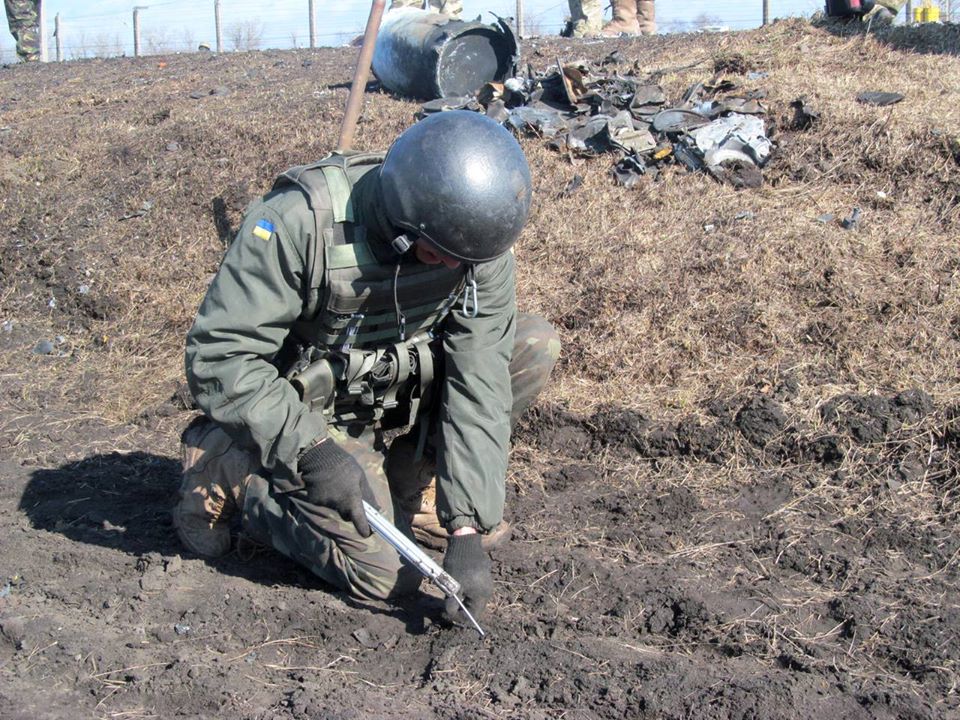 На арсенале в Балаклее до сих ищут неразорвавшиеся боеприпасы