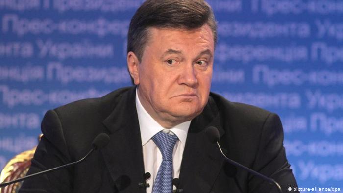 Суд заочно взял Януковича под стражу